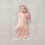 ergoPouch Cocoon Swaddle Bag Daisies 0.2 TOG 3-6M