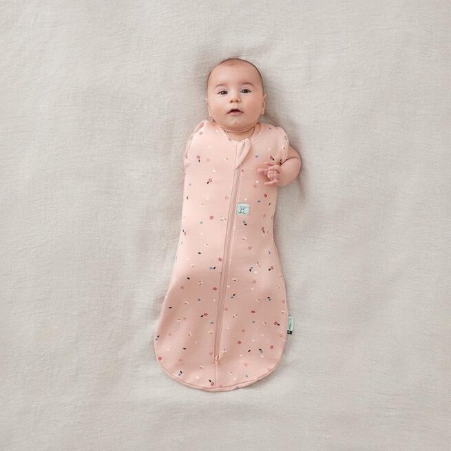 ergoPouch Cocoon Swaddle Bag Daisies 0.2 TOG 3-6M